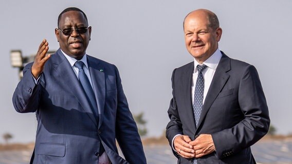 Präsident der Republik Südafrika Cyril Ramaphosa und Bundeskanzler Olaf Scholz  