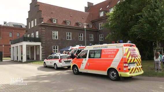 Einsatzfahrzeuge in Oldenburg © Screenshot 