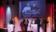 Preisverleihung: Das Restaurant Haco gewinnt den Genuss MIchel 2022. © Screenshot 