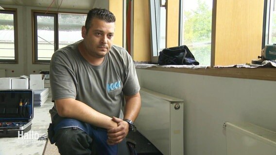 Der Kältmechatroniker Bekir Kaybal. © Screenshot 