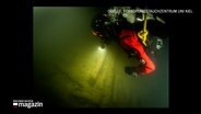 Taucher aus Lübeck finden ein Wrack. © NDR Foto: NDR Screenshot