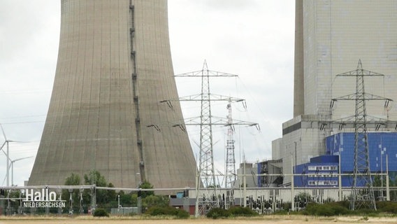 Gebäude und Kühlturm des Steinkohlekraftwerks Mehrum © Screenshot 
