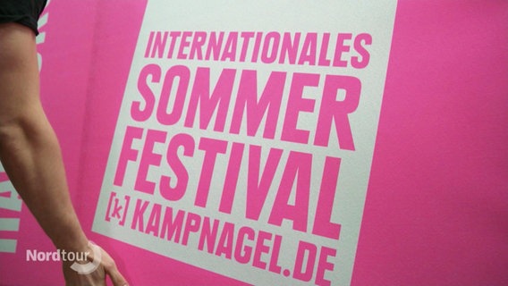 Plakat des Kampnagel-Sommerfestes. © Screenshot 