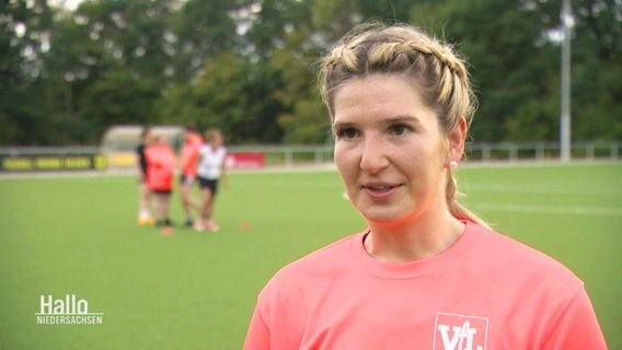 Jana Müller, Gründerin der Damenmannschaft VfL Westercelle, im Interview. © Screenshot 
