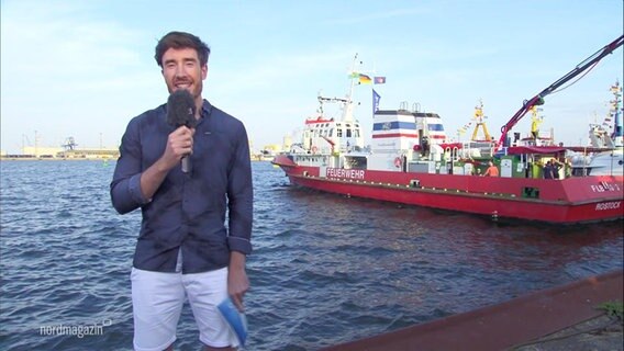Stefan Leyh moderiert das Nordmagazin live von der Hanse Sail. © Screenshot 
