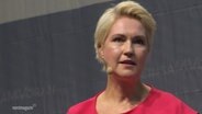 Nah áufnahme von Manuela Schwesigs (SPD) Gesicht bei einer Rede auf dem Landesparteitag. © Screenshot 