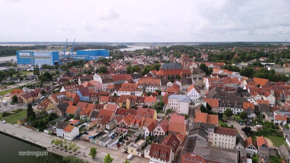 Blick aus der Vogelperspektive über die Stadt Wolgast. © Screenshot 