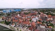 Blick aus der Vogelperspektive über die Stadt Wolgast. © Screenshot 