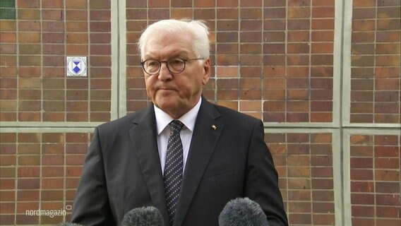 Frank-Walter Steinmeier in Lichtenhagen © Screenshot 