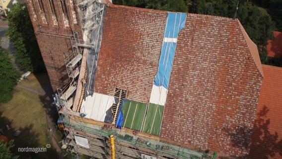 Die Dorfkirche St. Jacobi bekommt ein  neues Dach. © Screenshot 