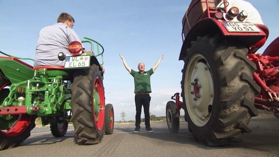 Startschuss für ein Trecker-Rennen © Screenshot 