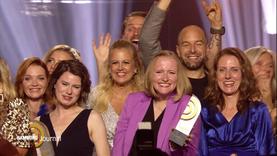 Auf der Bühne beim Deutschen Radiopreis. © Screenshot 