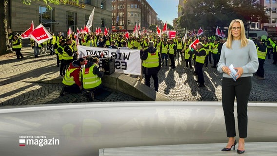 Moderatorin Gabi Lüeße vor einem Beitrag zu Demonstrationen in Kiel. © Screenshot 
