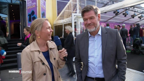 Interview vom roten Teppich vom reeperbahn Festival. © Screenshot 