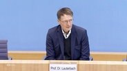 Gesundheitsminister Lauterbach (SPD) bei einer Pressekonferenz. © Screenshot 