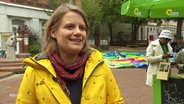 Spitzenkandidatin der Grünen Julia Willie Hamburg beim Wahlkampf in Hannover. © Screenshot 