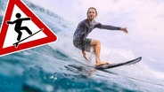 Ein Surfer. © NDR 