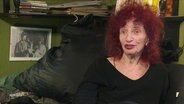 Die Schauspielerin, Kolumnistin und Gerichtsreporterin Peggy Parnass. © Screenshot 