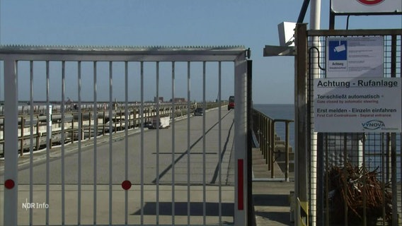 Das Tor am LNG-Terminal in Wilhelmshaven © Screenshot 