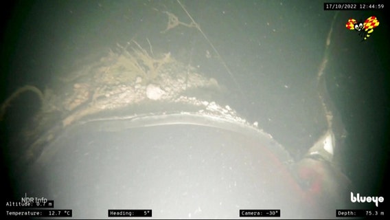 Eine Unterwasseraufnahme der zerstörten Nord Stream 1-Pipeline. © Screenshot 