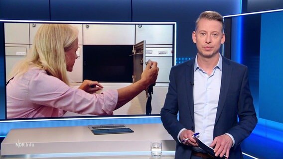 André Schünke moderiert NDR Info © Screenshot 