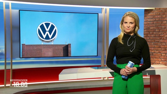 Kathrin Kampmann moderiert "Niedersachsen 18.00". © Screenshot 