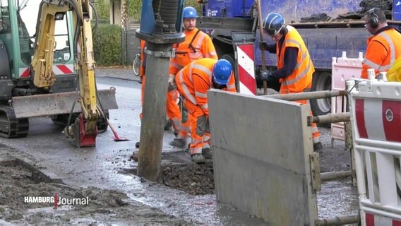 Reparaturarbeiten nach einem Wasserrohrbruch in Hamburg-Stellingen. © Screenshot 