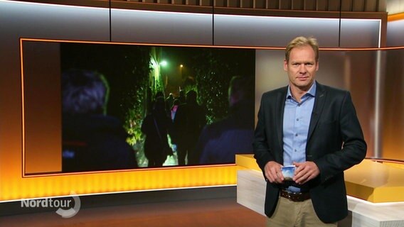 Moderator Thilo Tautz im Studio © Screenshot 