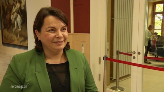 Sozialministerin Stefanie Drese im Interview. © Screenshot 