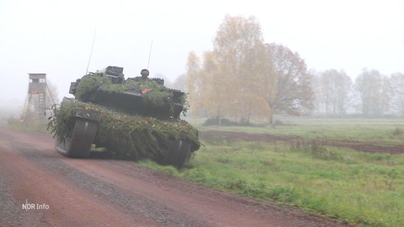 Ein Panzer bei einer Übung. © Screenshot 
