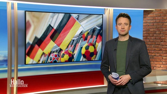 Jan Starkebaum moderiert "Hallo Niedersachsen" um 19:30 Uhr. © Screenshot 