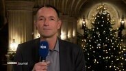 Peter Kleffmann im Interview während er sich im Foyer des Rathauses befindet © Screenshot 