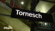 Haltestellenschild am Bahnhof "Tornesch". © Screenshot 