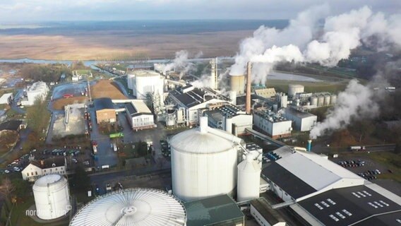 Luftaufnahme einer Zuckerfabrik in Anklam © Screenshot 
