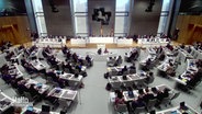 Landtag Niedersachsen während Landtagsausschüssen zur Reichsbürger-Szene. © Screenshot 