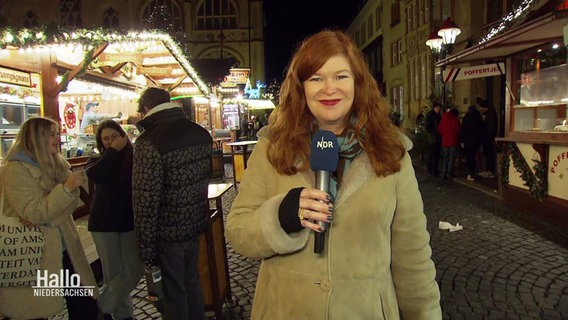 Reporterin Sophie Mühlmann berichtet vom Weihnachtsmarkt in Hildesheim. © Screenshot 