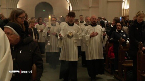 Der Gedenkgottesdienst im Mariendom in Hamburg © Screenshot 