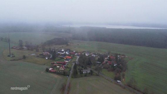 Das Dorf Mönchsbusch aus der Vogelperspektive. © Screenshot 