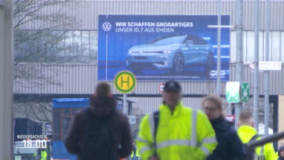 Eine VW-Reklametafel in Emden. © Screenshot 