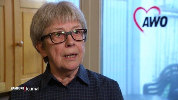 Jutta Blankau von der AWO Hamburg im Gespräch. © Screenshot 