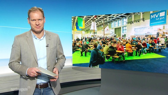 Thilo Tautz moderiert das Nordmagazin. © Screenshot 