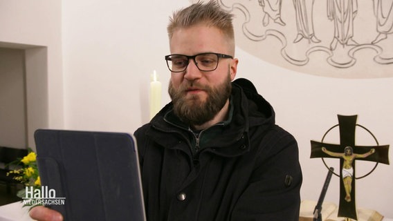 Christoph Martsch-Grunau bei einer Online-Prädigt © Screenshot 