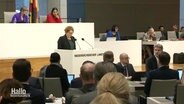 Daniela Behrens, Niedersachsens Innenministerin, bei einer Rede im niedersächsischen Landtag. © Screenshot 