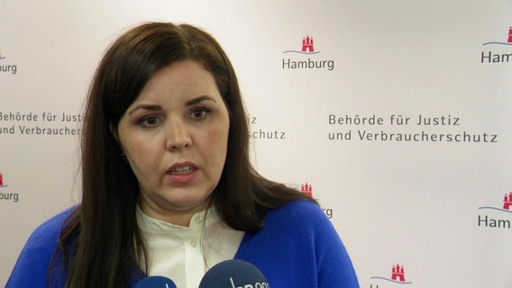 Justizsenatorin Anna Gallina (Grüne) im Interview. © Screenshot 