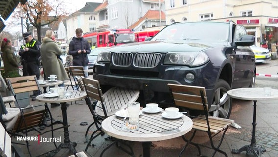 In der Waitzstraße kommt es immer wieder zu Unfällen - vor allem beim Anfahren vom Parkplatz. © Screenshot 