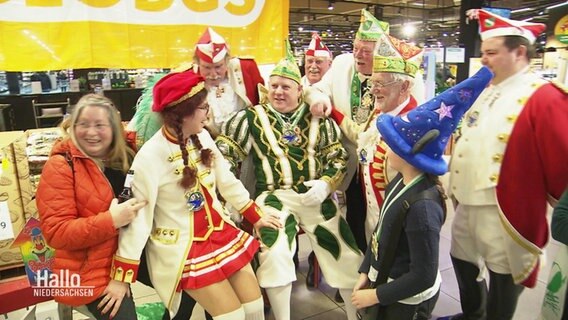 Narren auf dem Karneval in Braunschweig. © Screenshot 