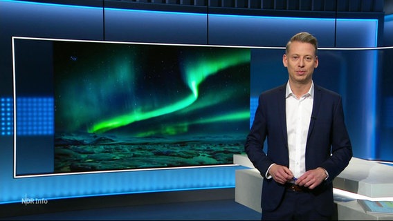 Andre Schünke moderiert NDR Info © Screenshot 