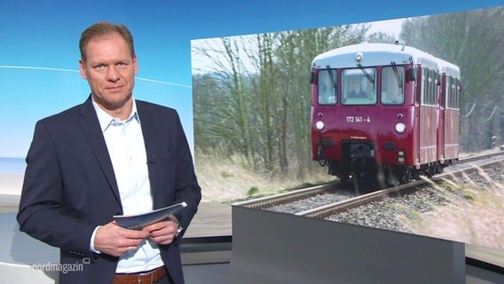 Thilo Tautz moderiert das Nordmagazin © Screenshot 