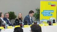 Teilnehmer und Teilnehmerinnen des Landesparteitags der FDP in Neumünster. © Screenshot 