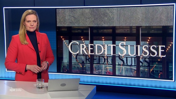 Juliane Möcklinghoff moderiert NDR Info 17:00. © Screenshot 
